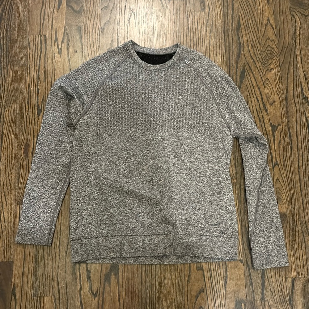 Lululemon men’s sweatshirt